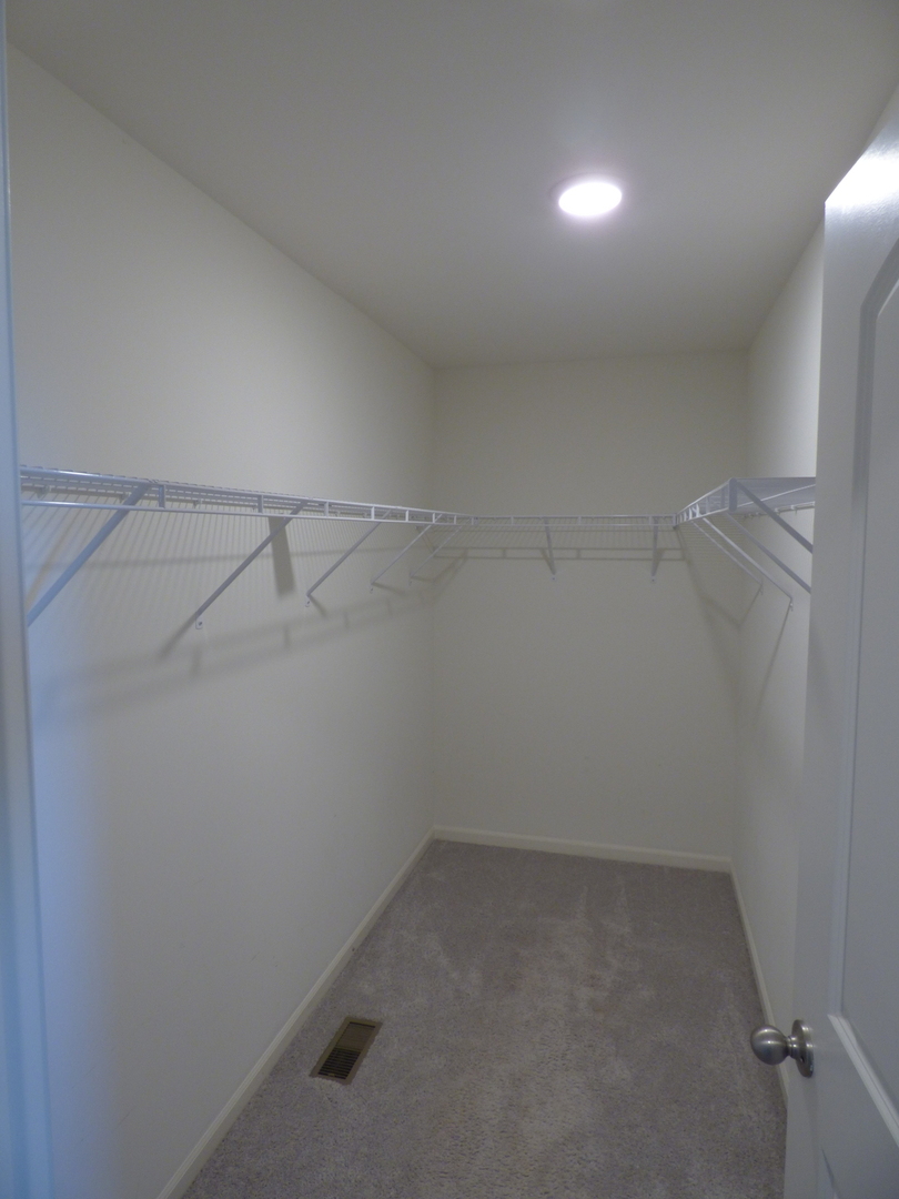 6010 Winterhaven Drive, Joliet, IL 60431