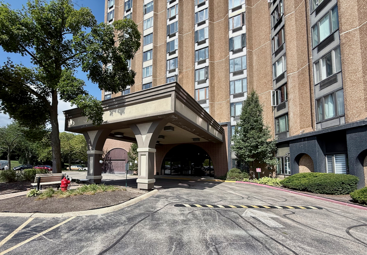 1 Renaissance Place #906, Palatine, IL 60067
