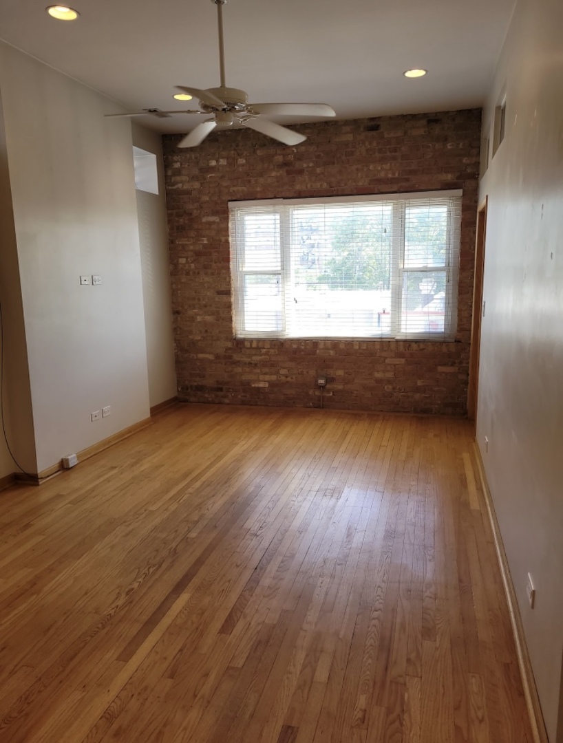 2350 W Grand Avenue #3F, Chicago, IL 60622