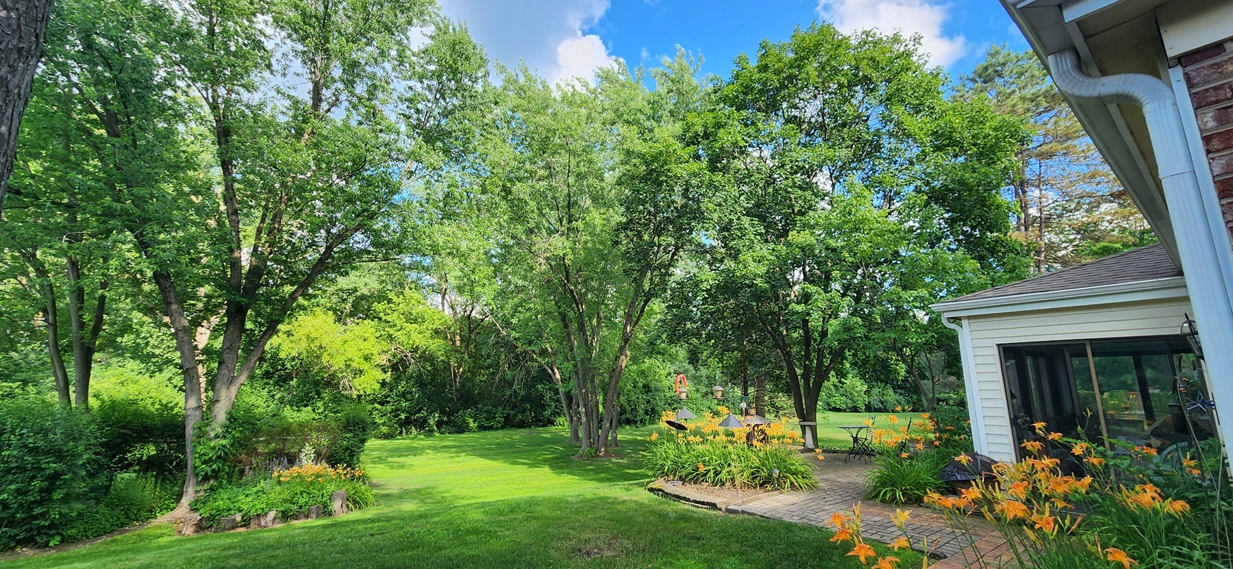 2604 Mill Creek Lane, Rolling Meadows, IL 60008