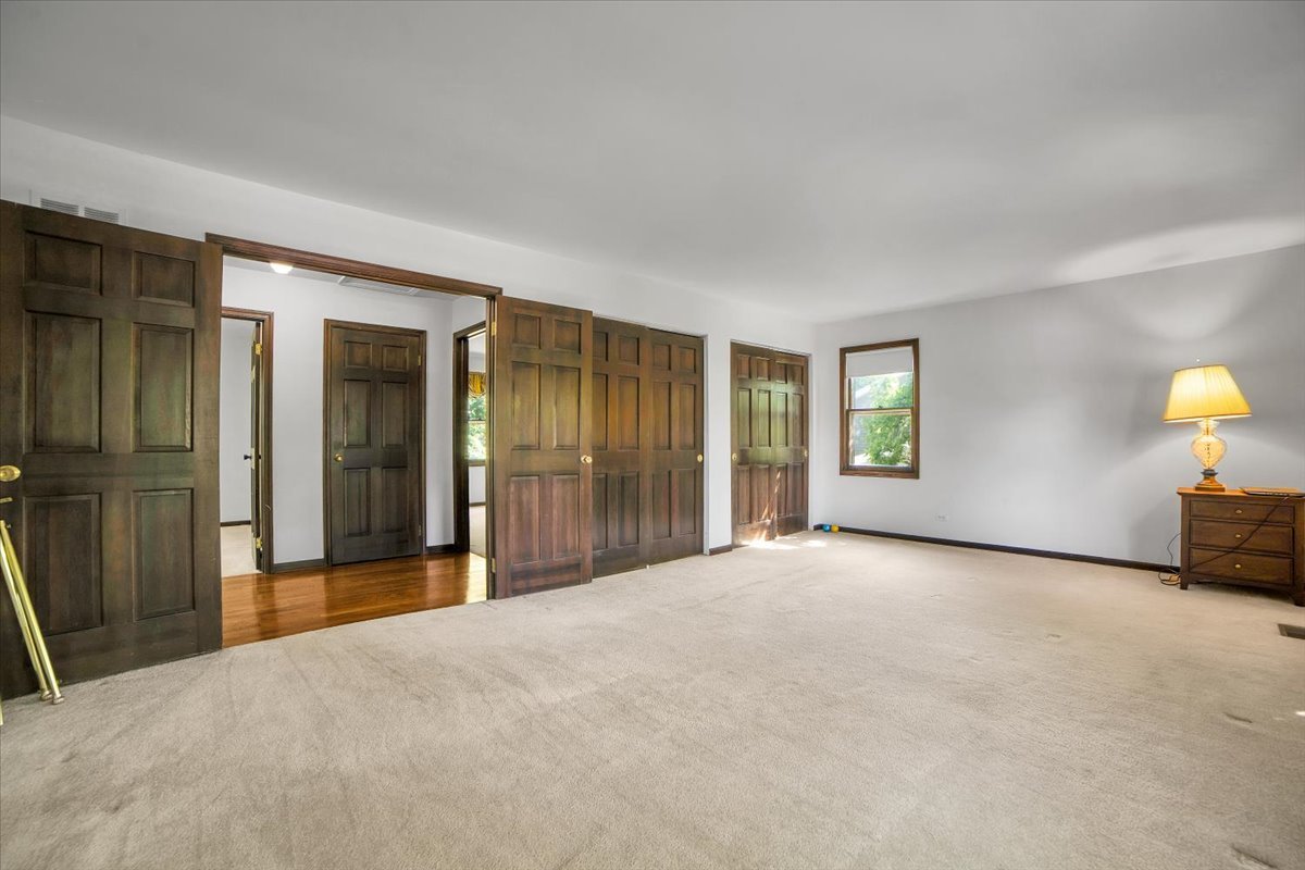 2604 Mill Creek Lane, Rolling Meadows, IL 60008