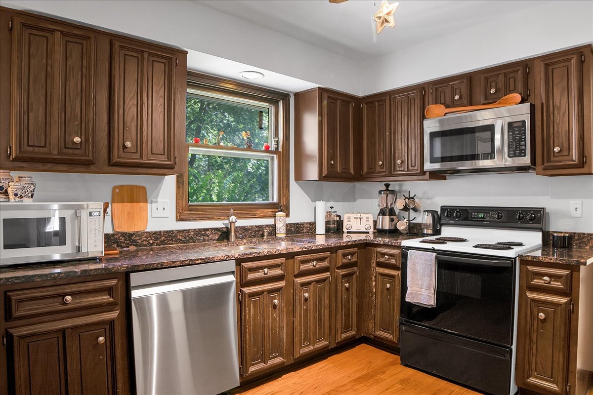 2604 Mill Creek Lane, Rolling Meadows, IL 60008