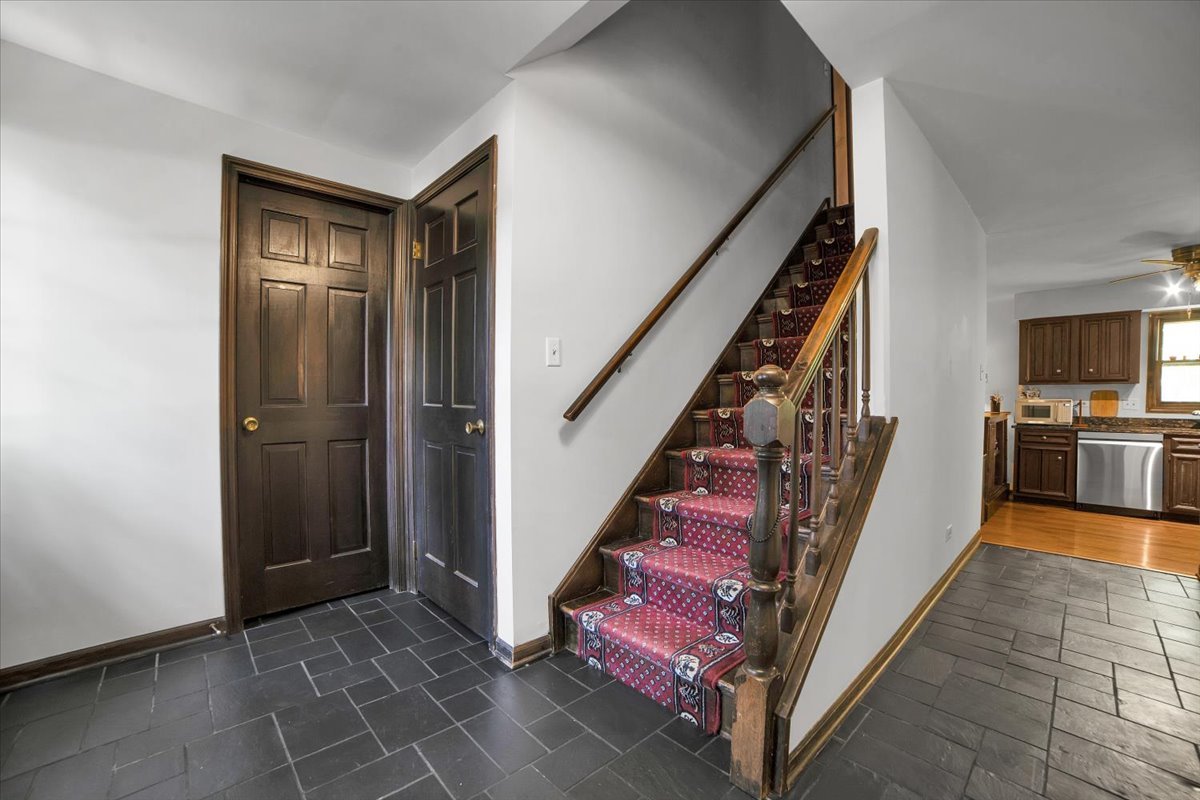 2604 Mill Creek Lane, Rolling Meadows, IL 60008