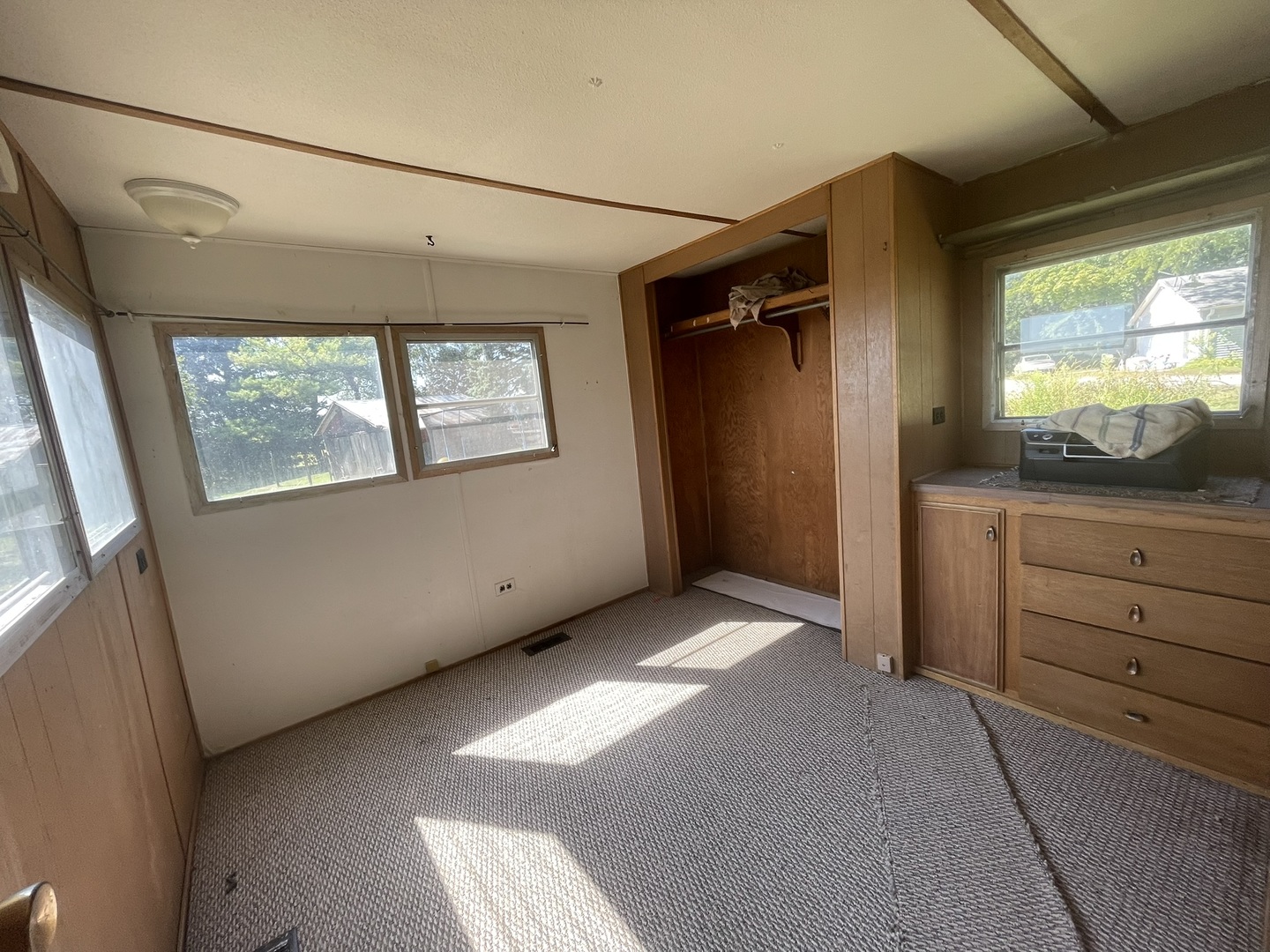 14254 BARBER GREENE Road, Sycamore, IL 60178