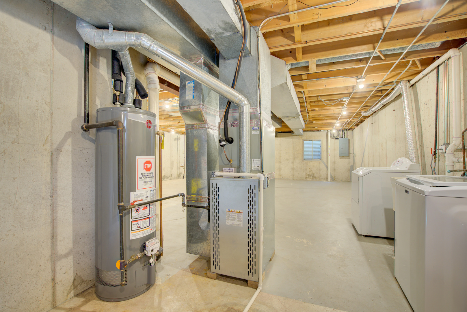 1035 NEWCASTLE Lane, Aurora, IL 60506