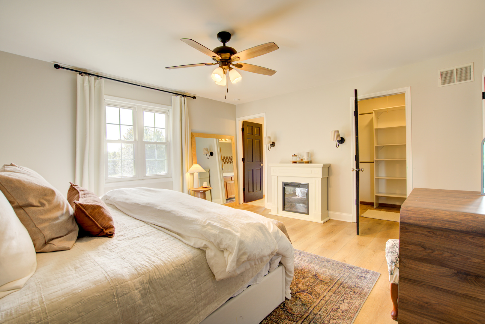 1035 NEWCASTLE Lane, Aurora, IL 60506