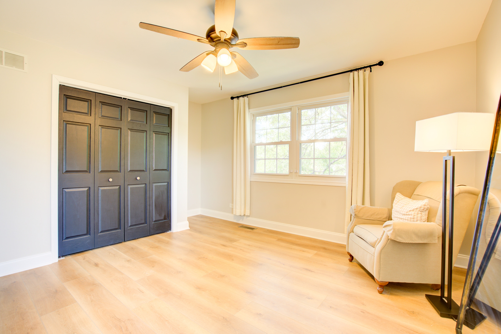 1035 NEWCASTLE Lane, Aurora, IL 60506