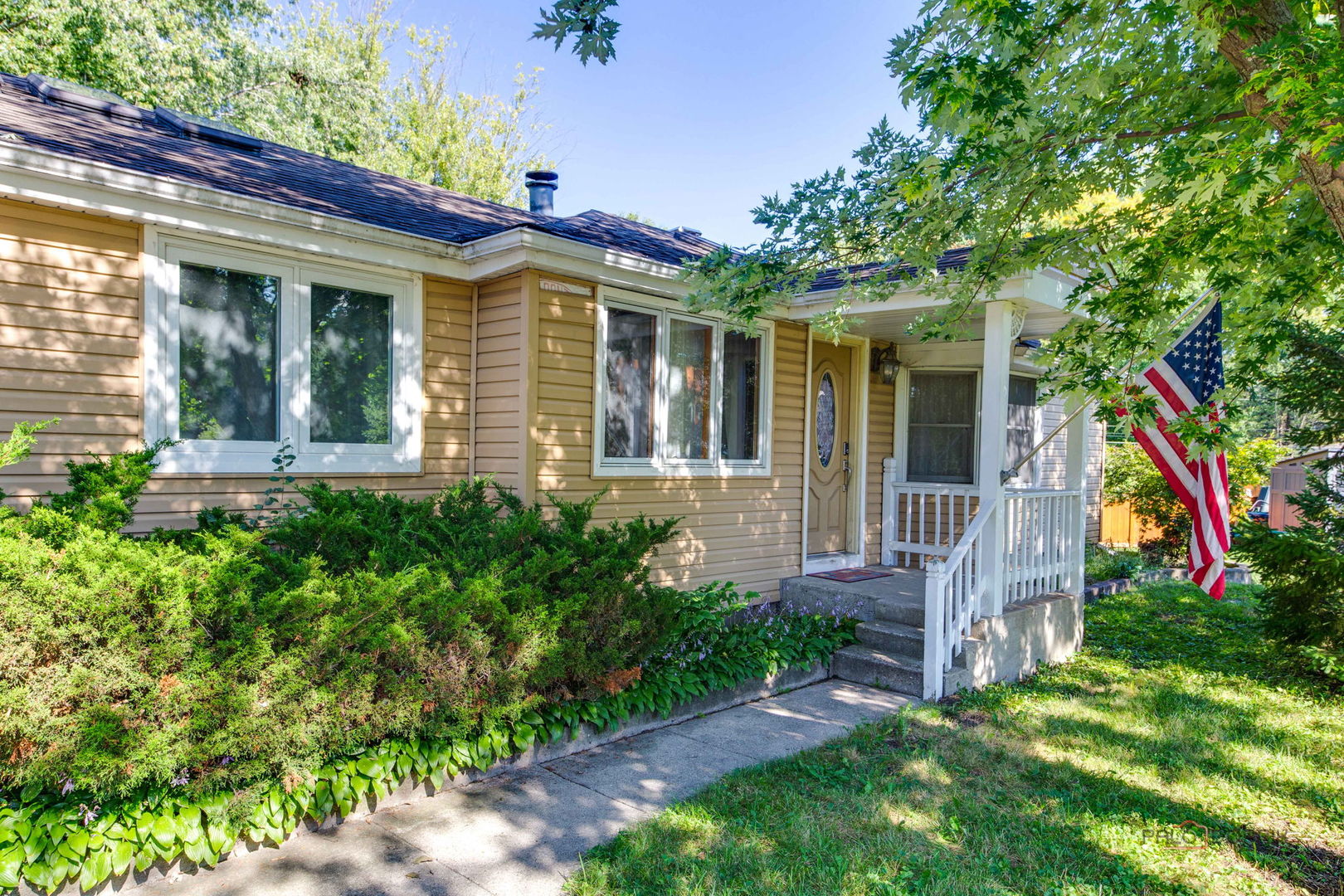 20831 N Maple Court, Deerfield, IL 60015