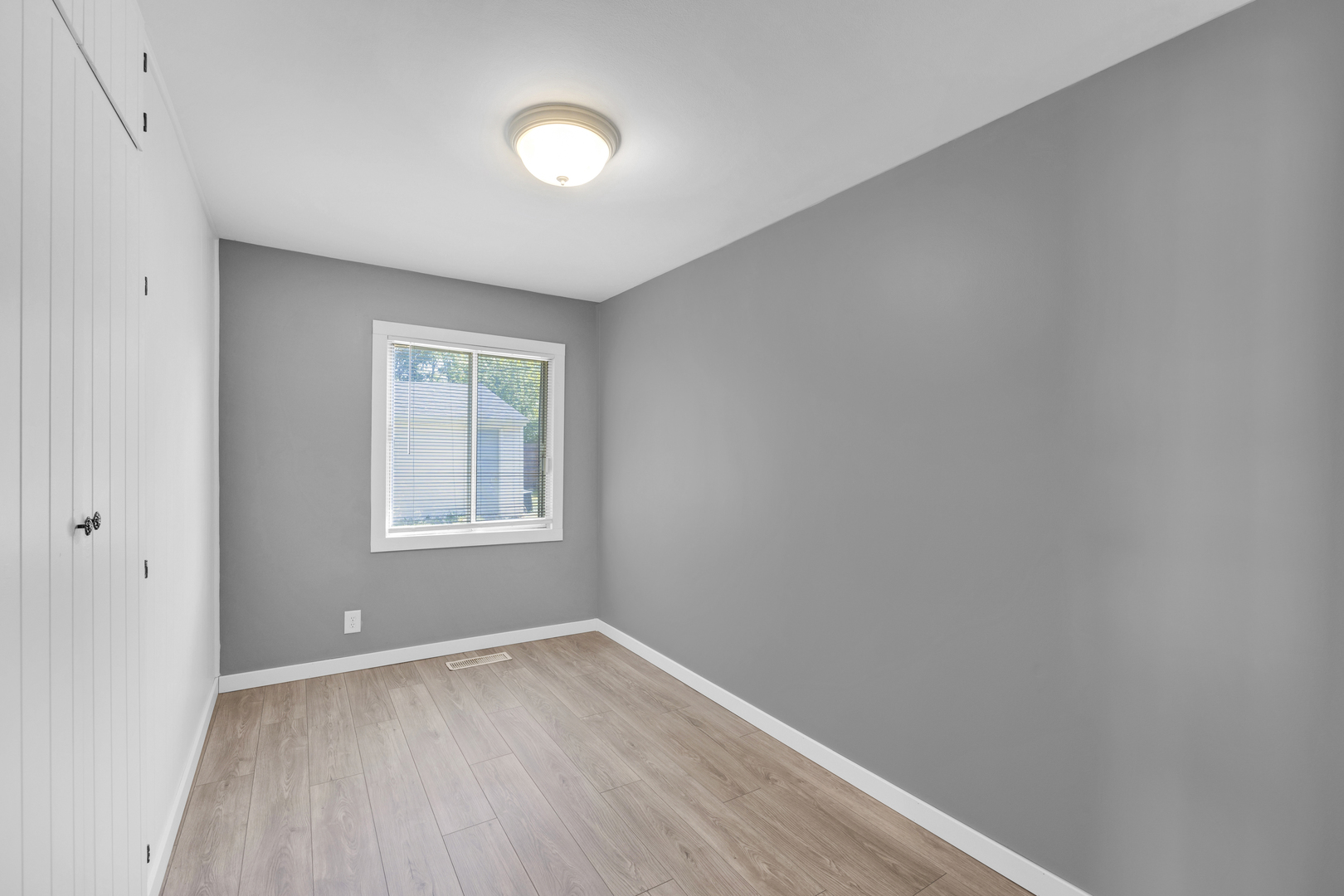 402 Oneill Street, Joliet, IL 60436
