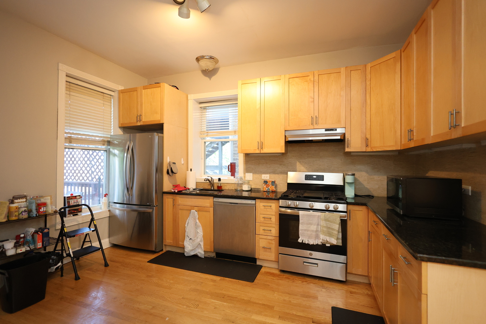 1026 W Roscoe Street #2, Chicago, IL 60657
