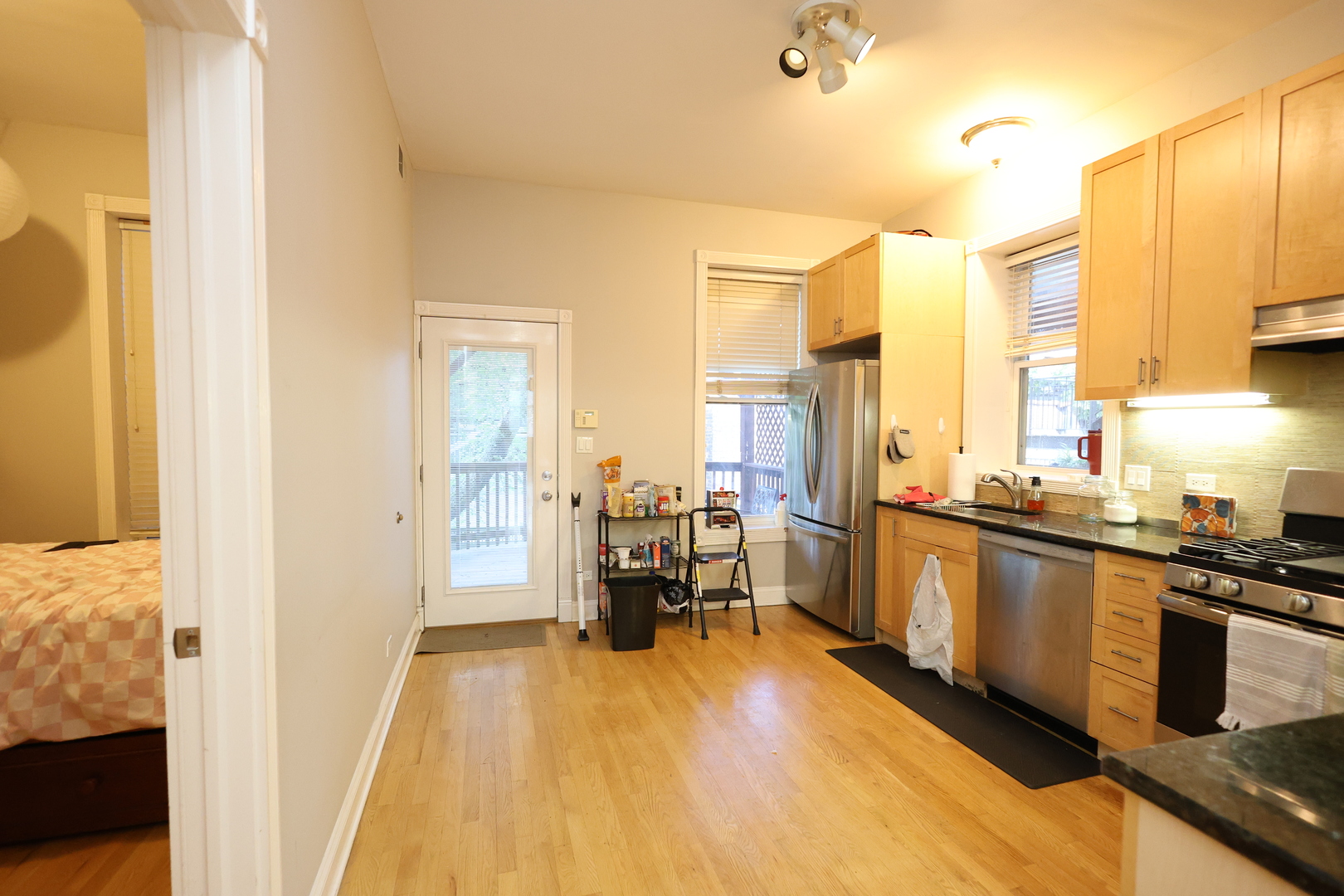1026 W Roscoe Street #2, Chicago, IL 60657