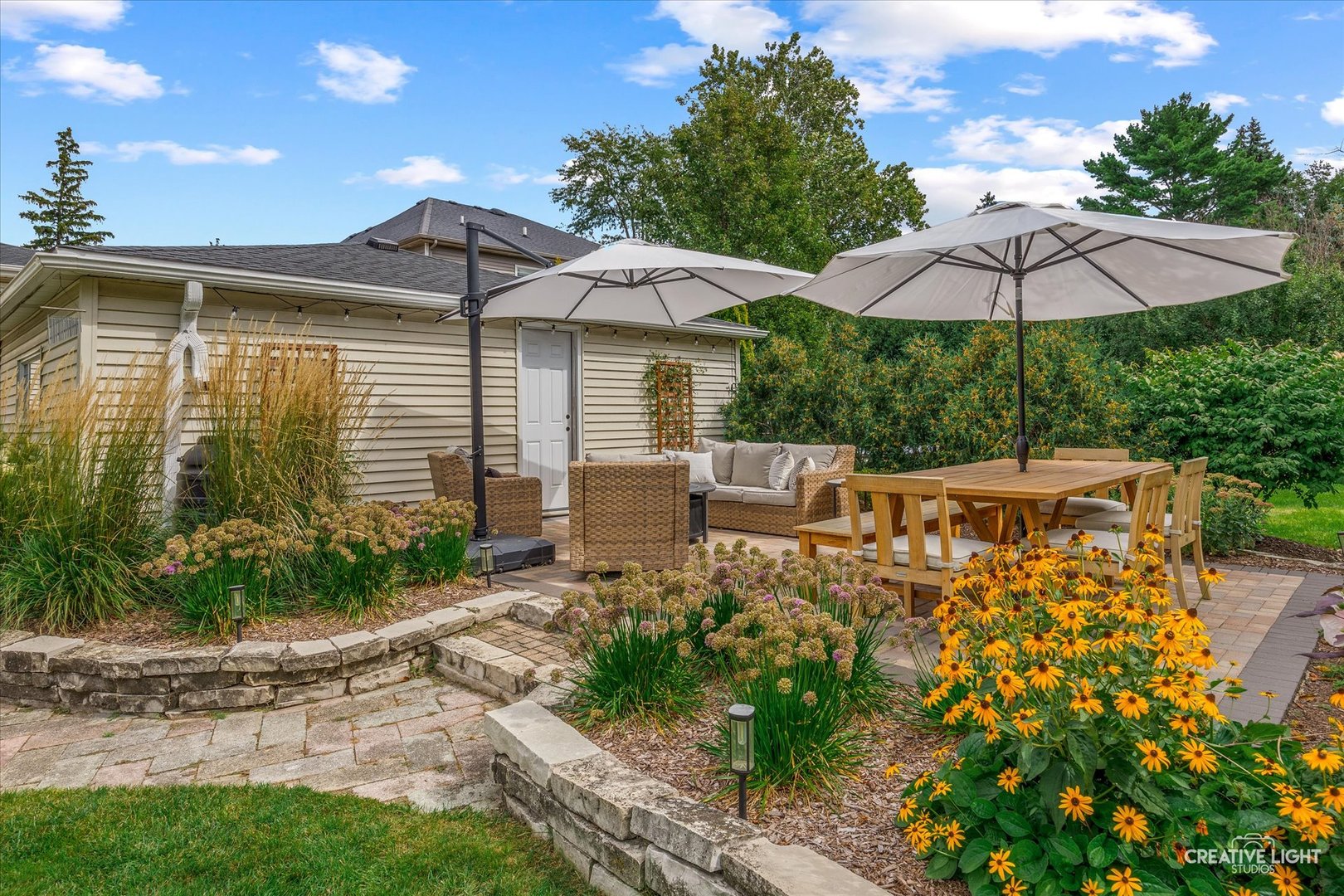 295 Elm Street, Glen Ellyn, IL 60137