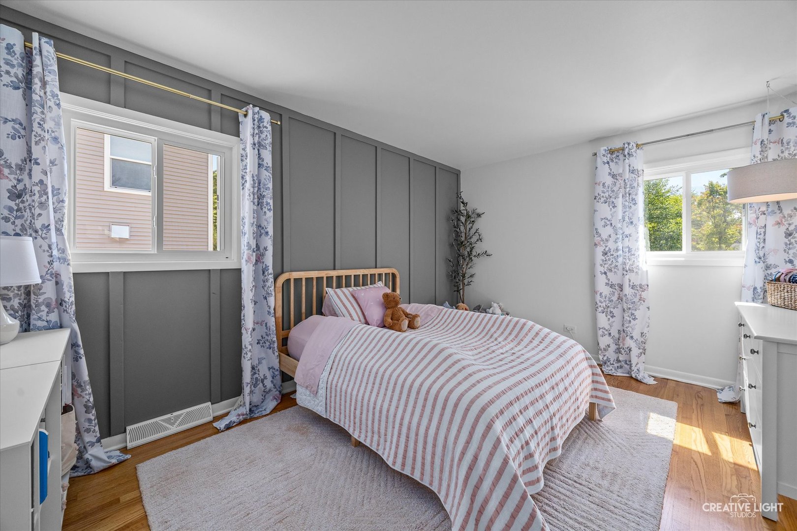 295 Elm Street, Glen Ellyn, IL 60137