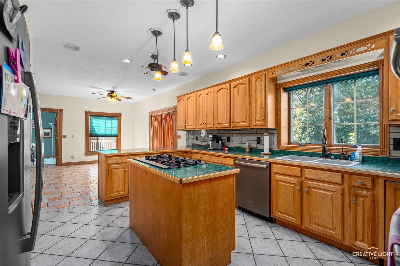 301 Fieldstone Lane, Dixon, IL 61021