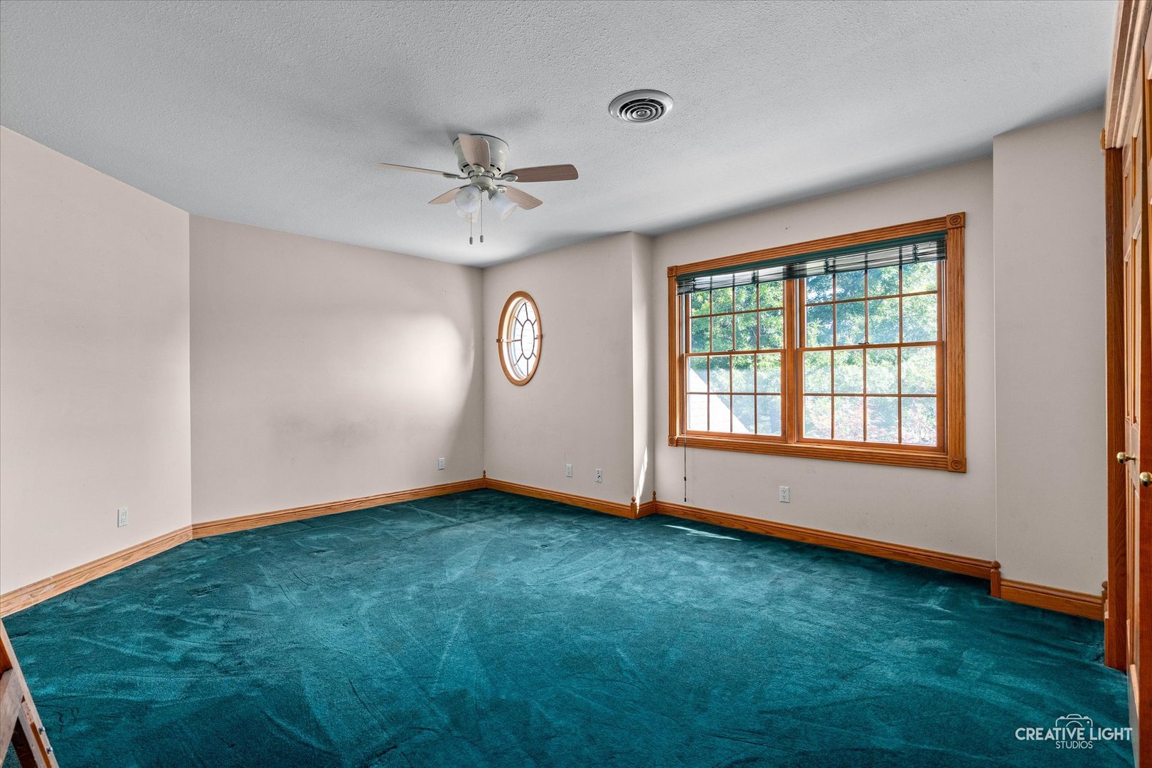301 Fieldstone Lane, Dixon, IL 61021