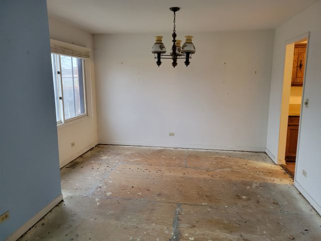 888 Swan Boulevard, Deerfield, IL 60015