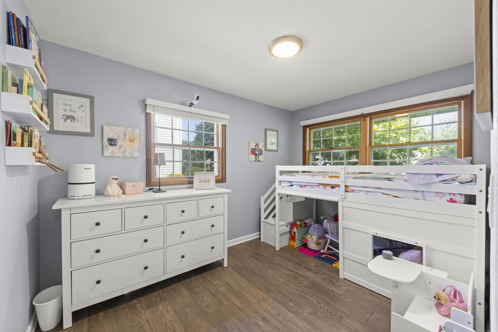 490 N Chatham Avenue, Villa Park, IL 60181