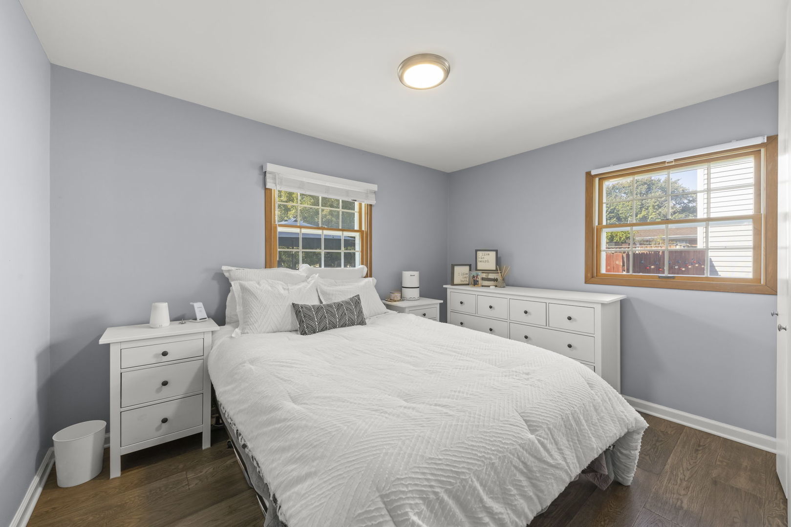 490 N Chatham Avenue, Villa Park, IL 60181