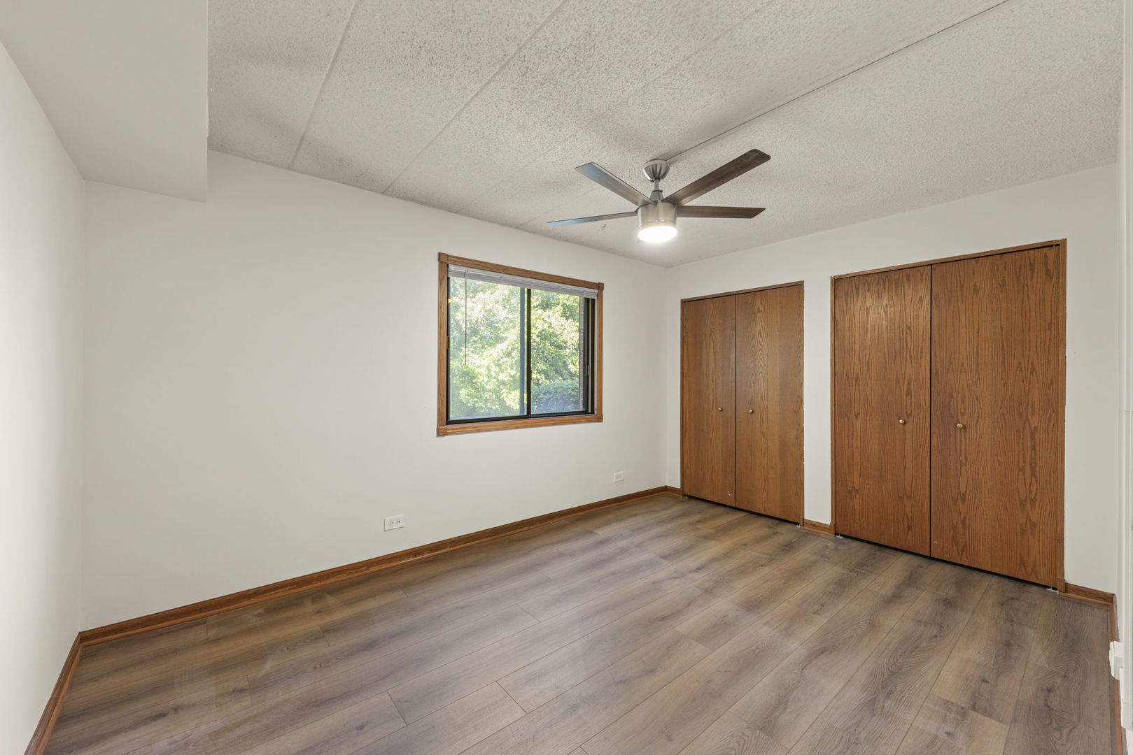 8202 Piers Drive #1302, Woodridge, IL 60517