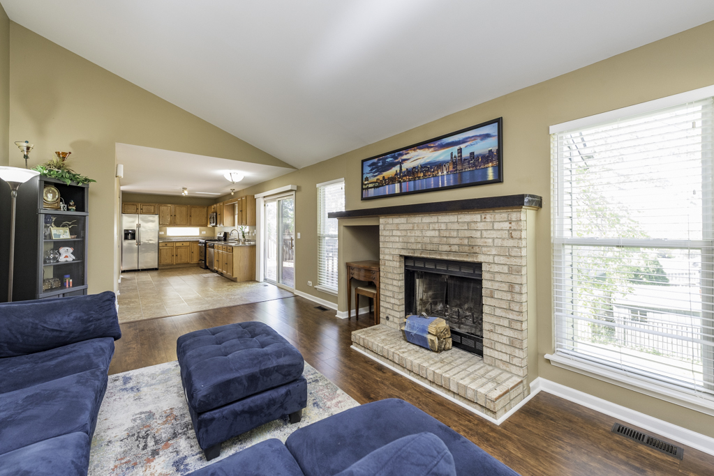 118 E Green Valley Court, Round Lake Beach, IL 60073