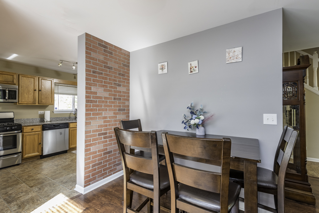 118 E Green Valley Court, Round Lake Beach, IL 60073