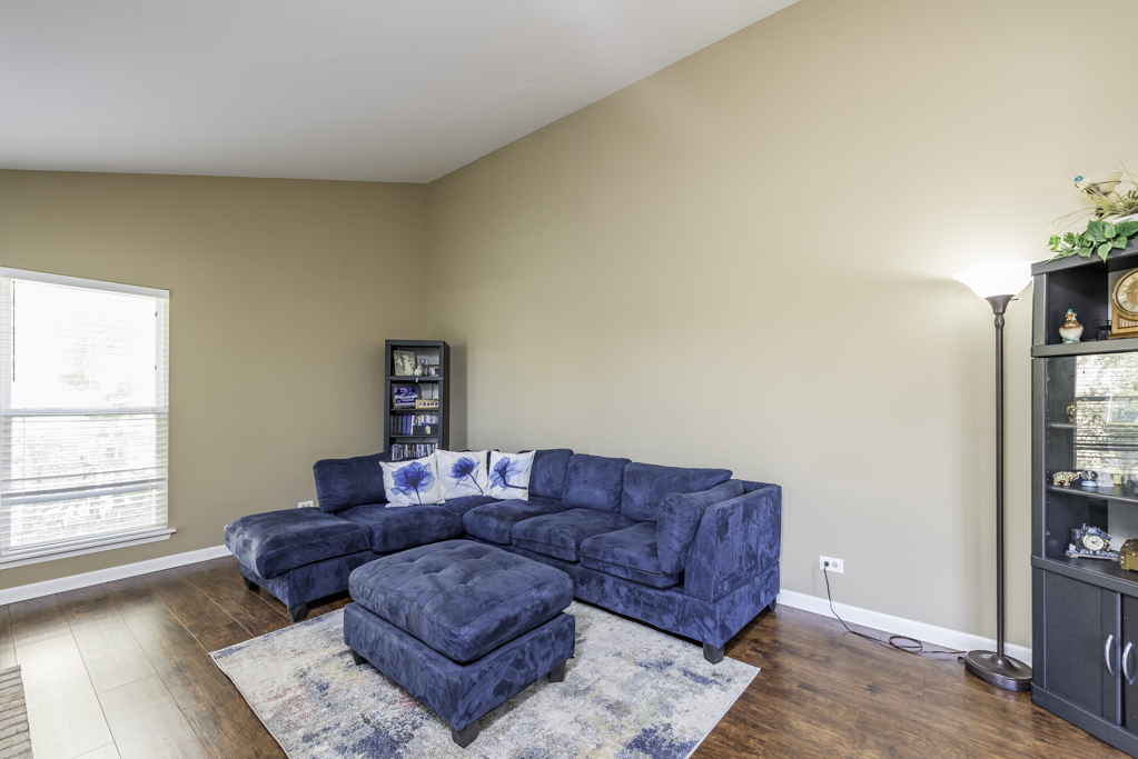 118 E Green Valley Court, Round Lake Beach, IL 60073