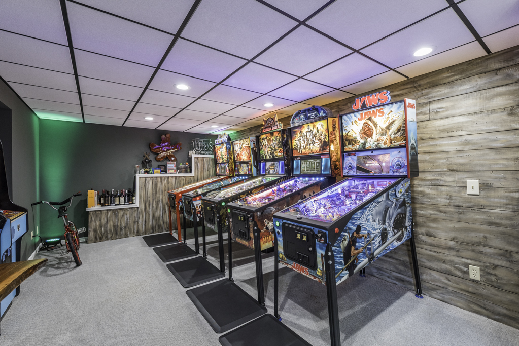 118 E Green Valley Court, Round Lake Beach, IL 60073