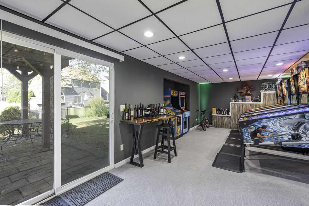 118 E Green Valley Court, Round Lake Beach, IL 60073