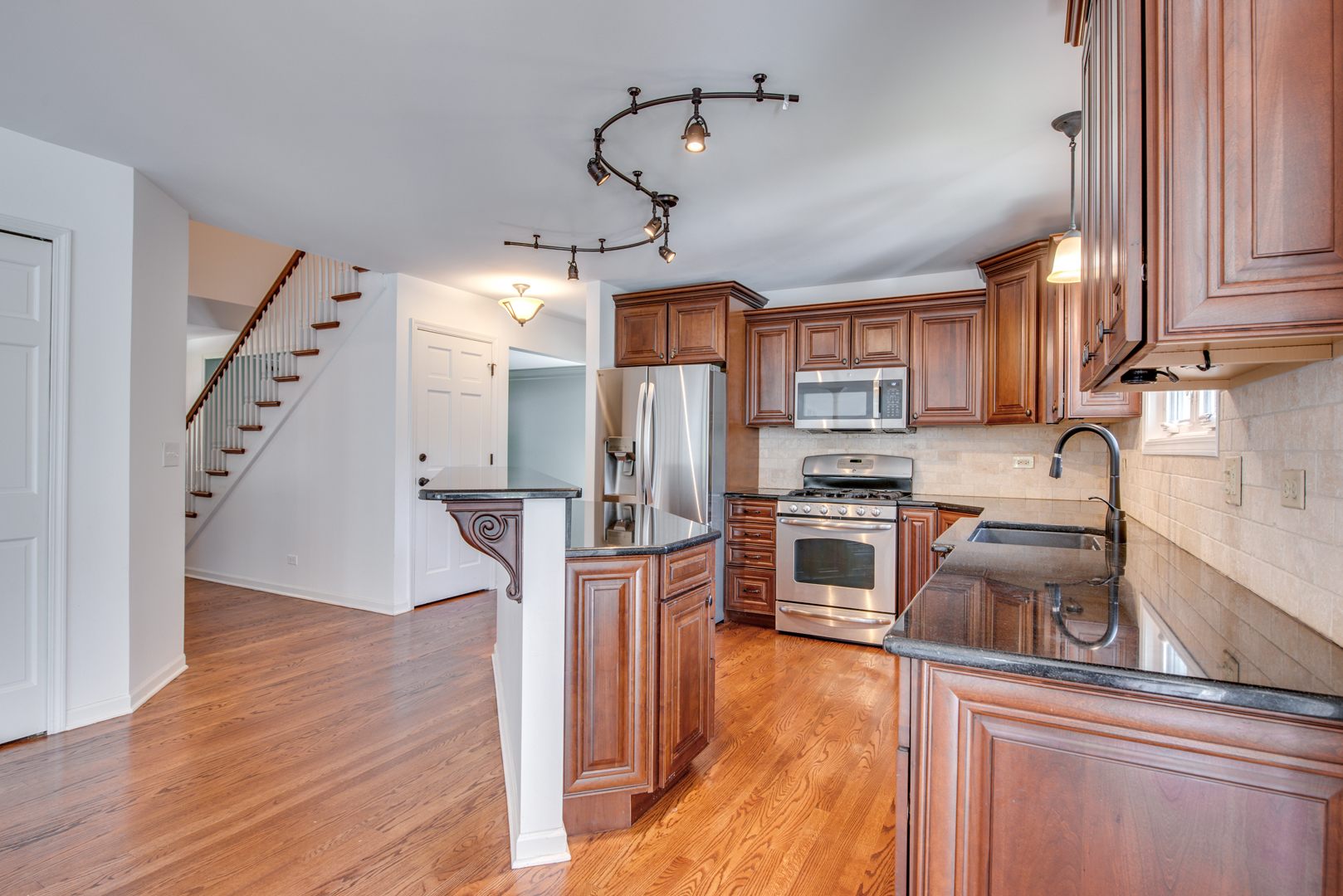 3631 Falkner Drive, Naperville, IL 60564