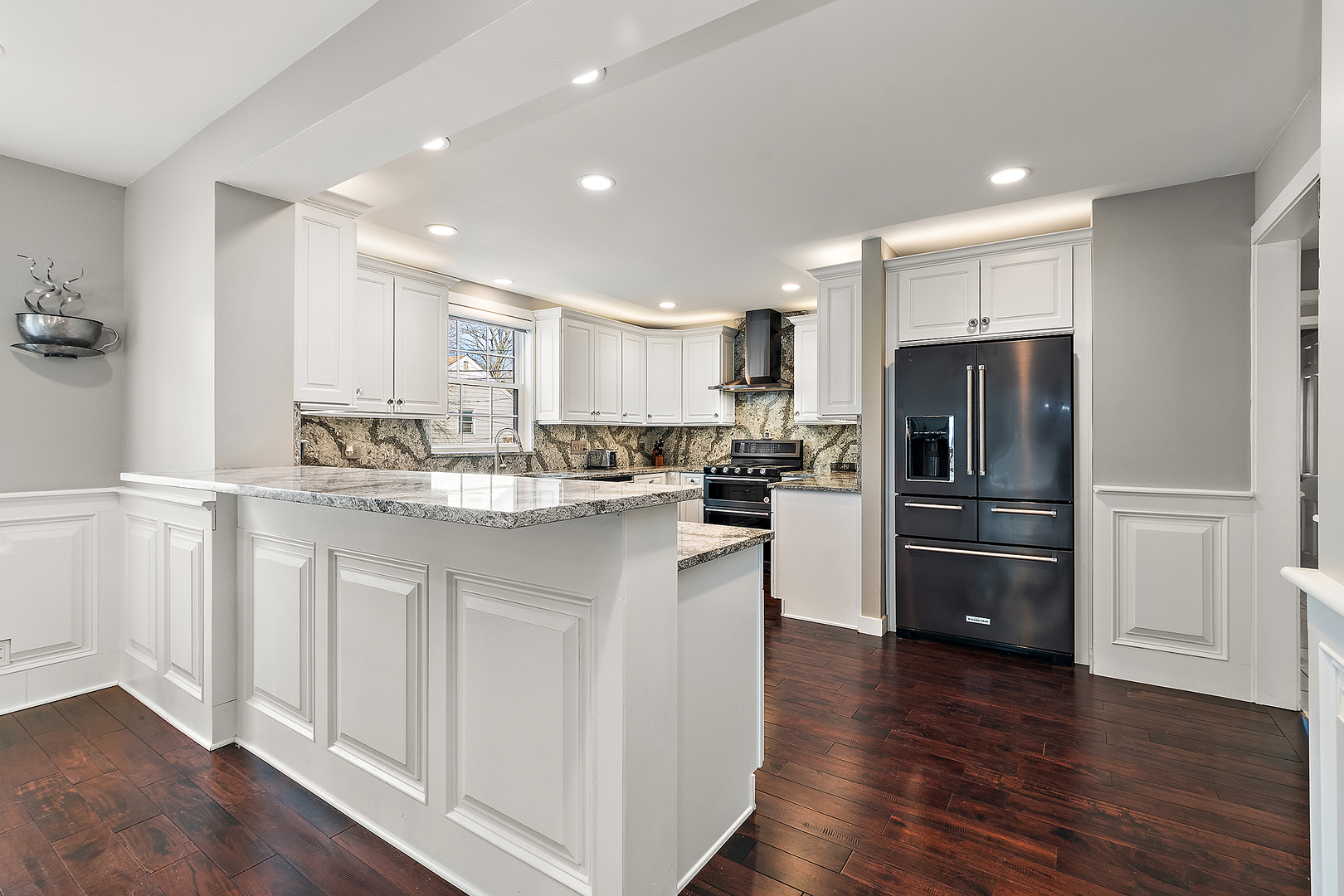 305 N Reed Street, Joliet, IL 60435