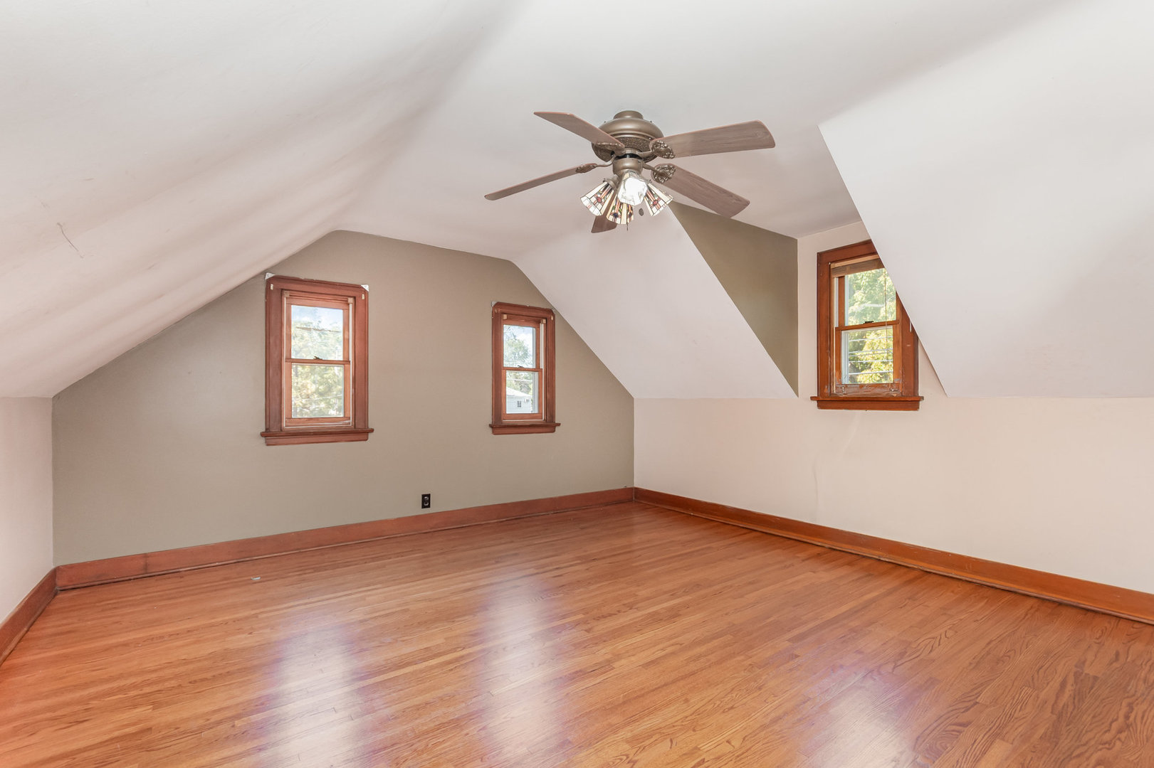 215 W Rock Street, Plano, IL 60545
