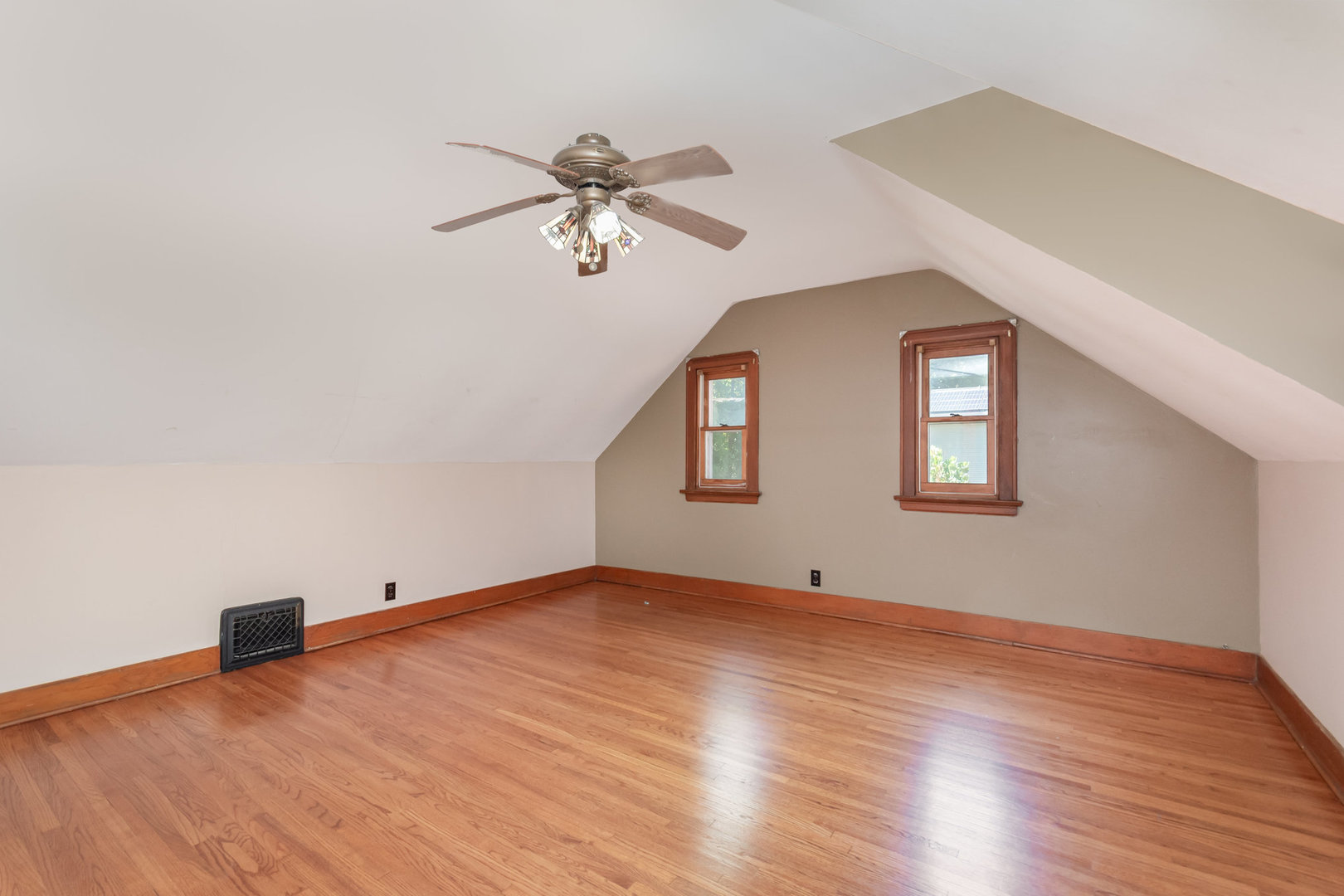 215 W Rock Street, Plano, IL 60545