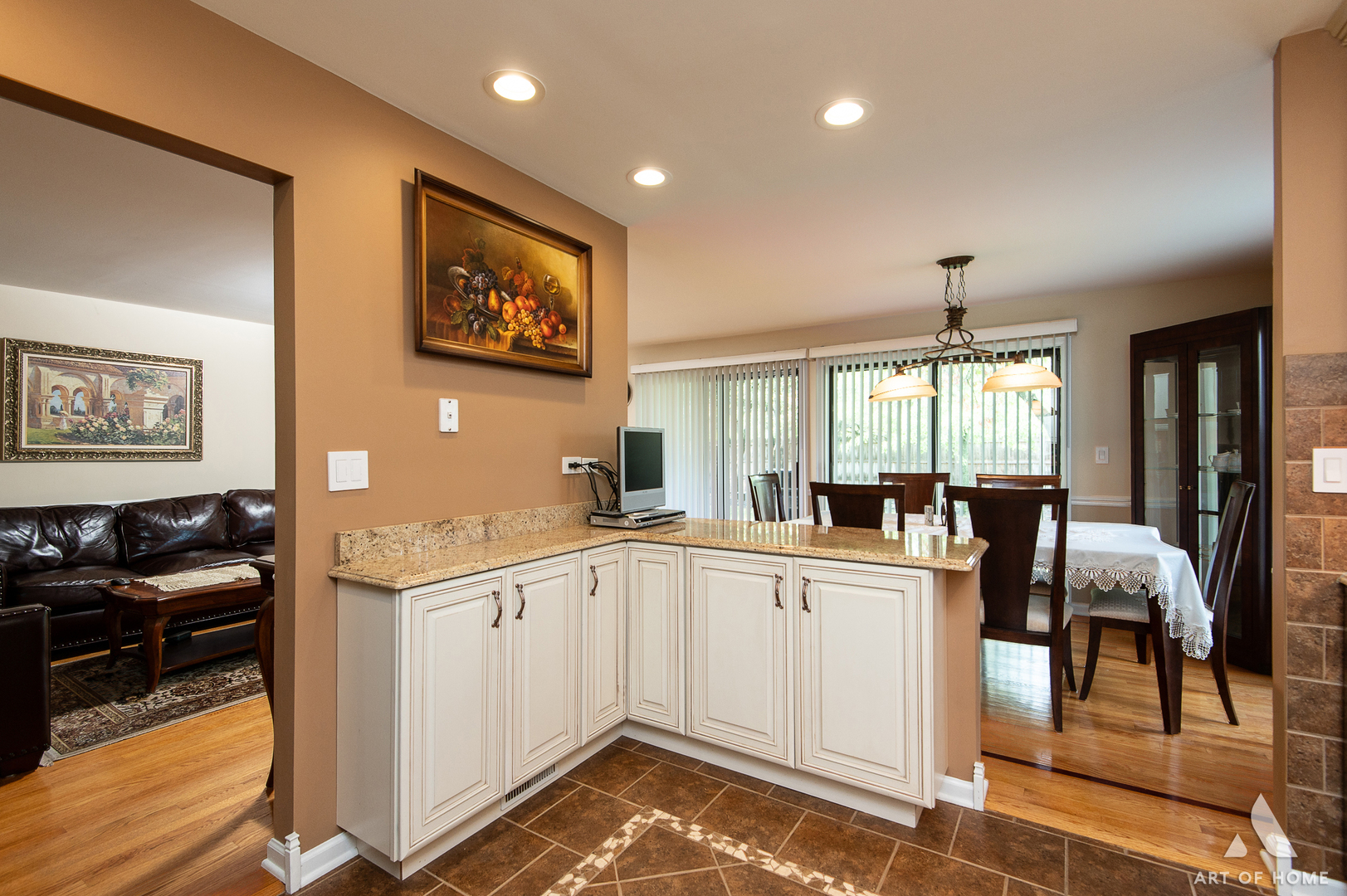 2950 NORTHAMPTON Drive #B1, Rolling Meadows, IL 60008