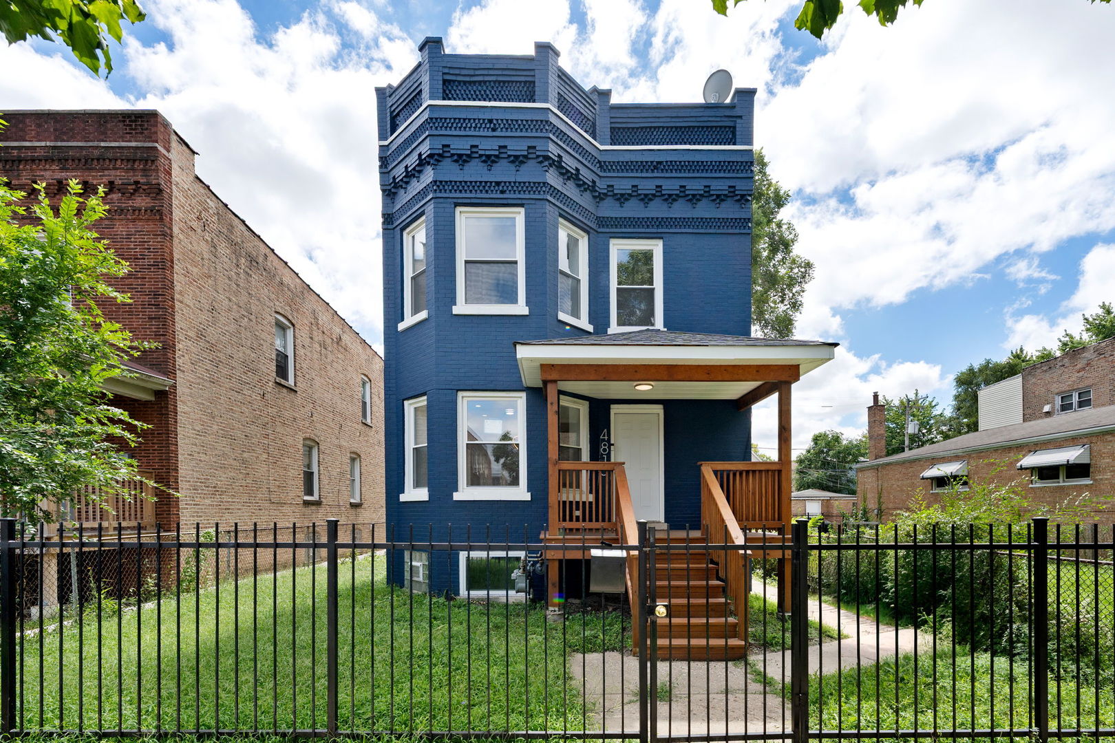 4819 W Superior Street, Chicago, IL 60644
