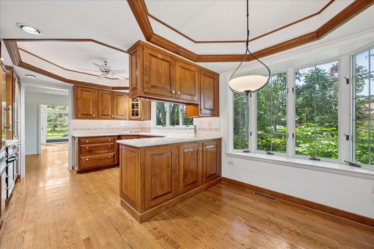 44 Oak Ridge Lane, Deer Park, IL 60010