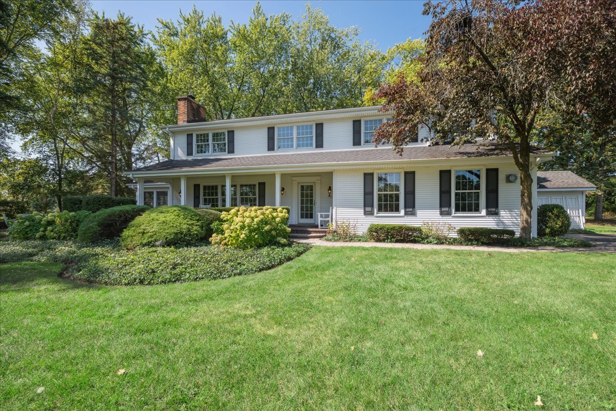 44 Oak Ridge Lane, Deer Park, IL 60010