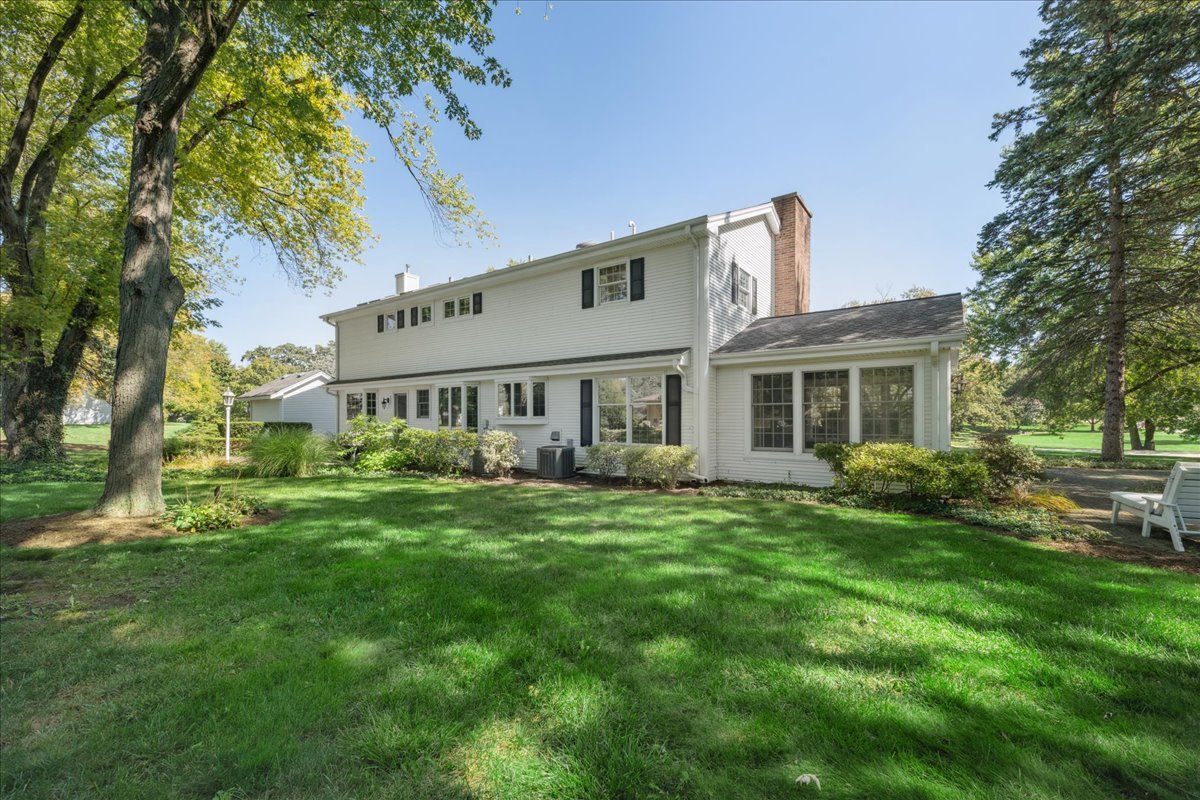 44 Oak Ridge Lane, Deer Park, IL 60010