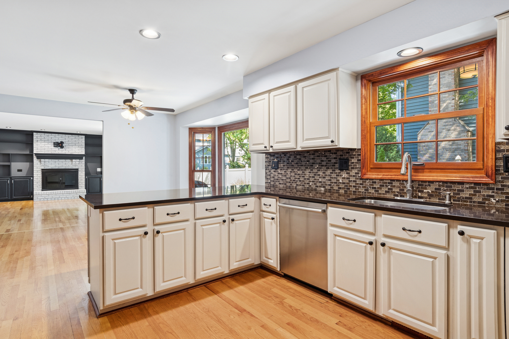 2230 Keim Road, Naperville, IL 60565