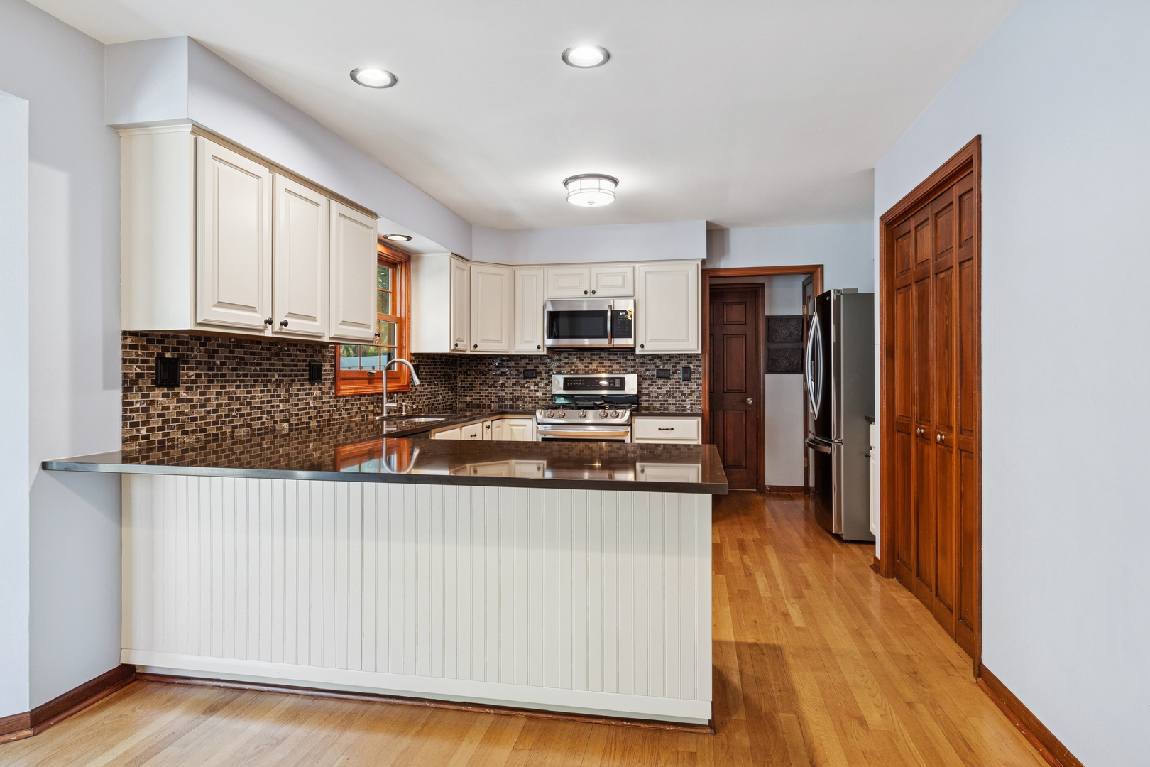 2230 Keim Road, Naperville, IL 60565