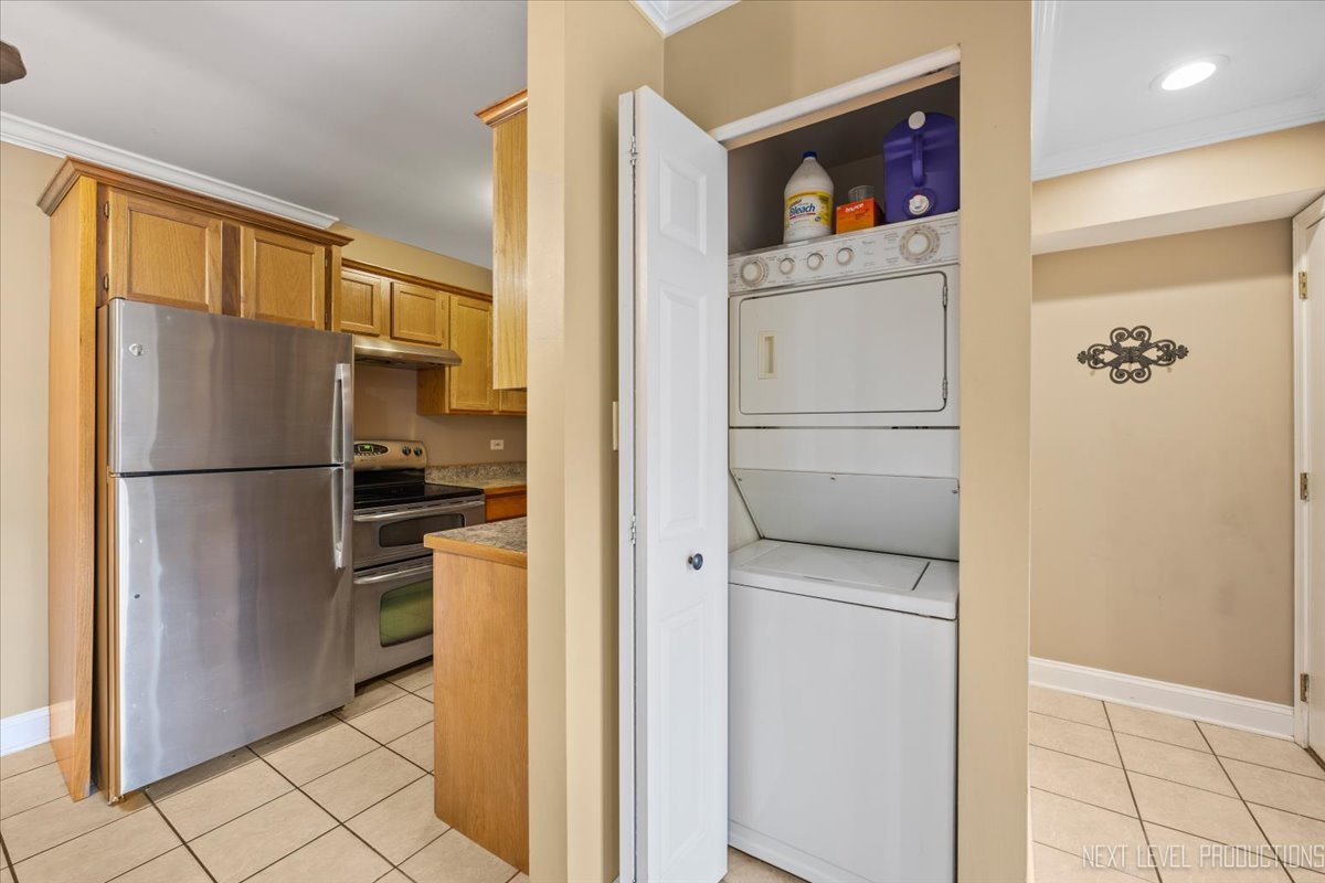 2100 Light Road #109, Oswego, IL 60543