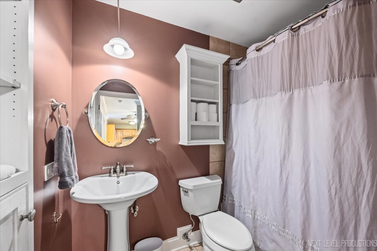 2100 Light Road #109, Oswego, IL 60543