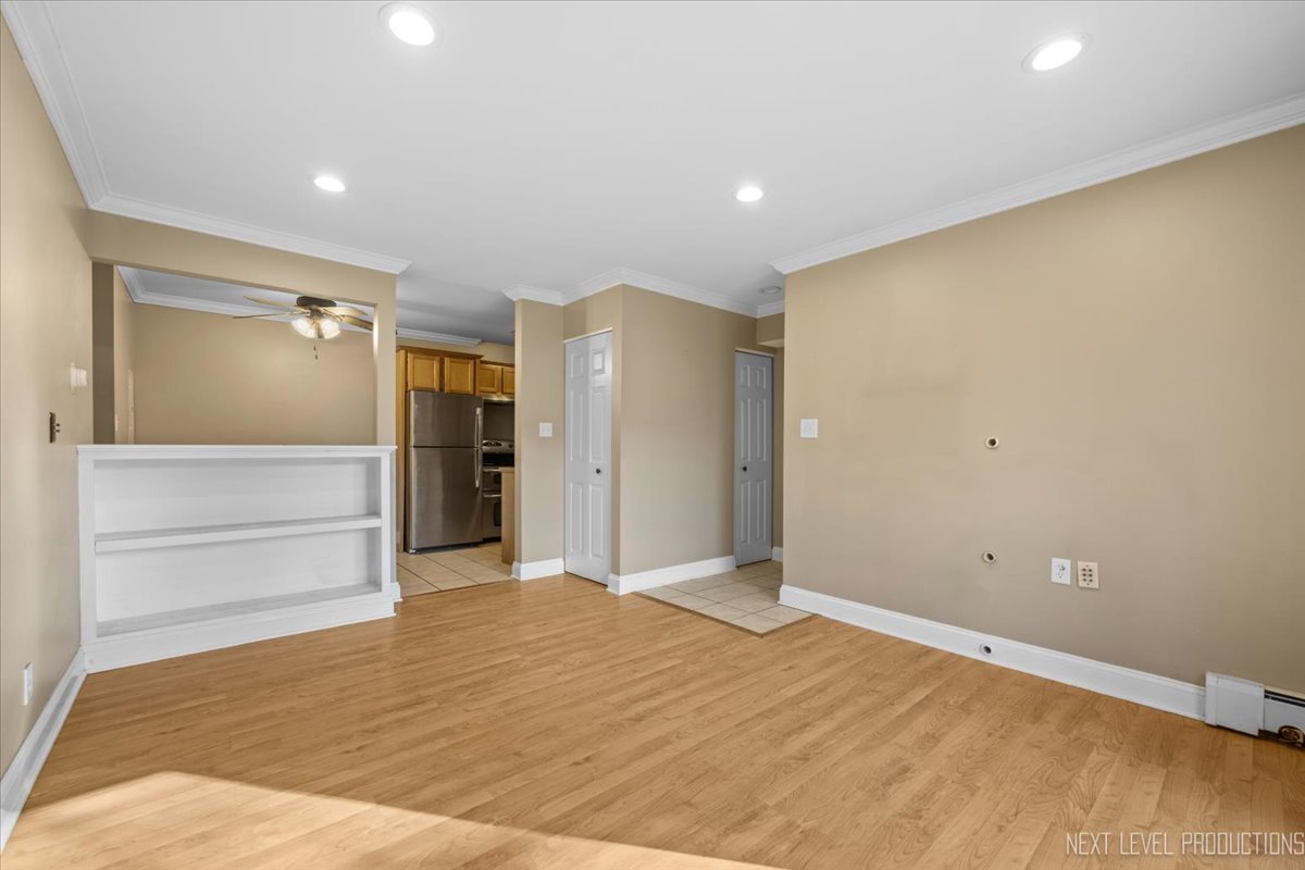2100 Light Road #109, Oswego, IL 60543
