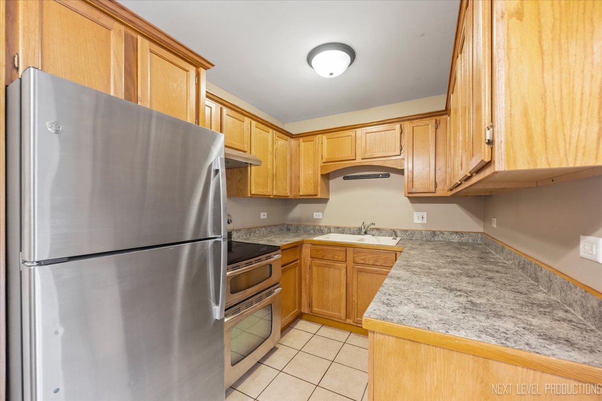 2100 Light Road #109, Oswego, IL 60543