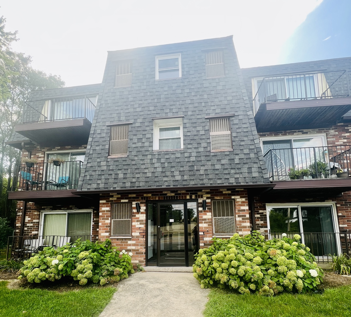 11760 S Ridgeland Avenue #2D, Worth, IL 60482