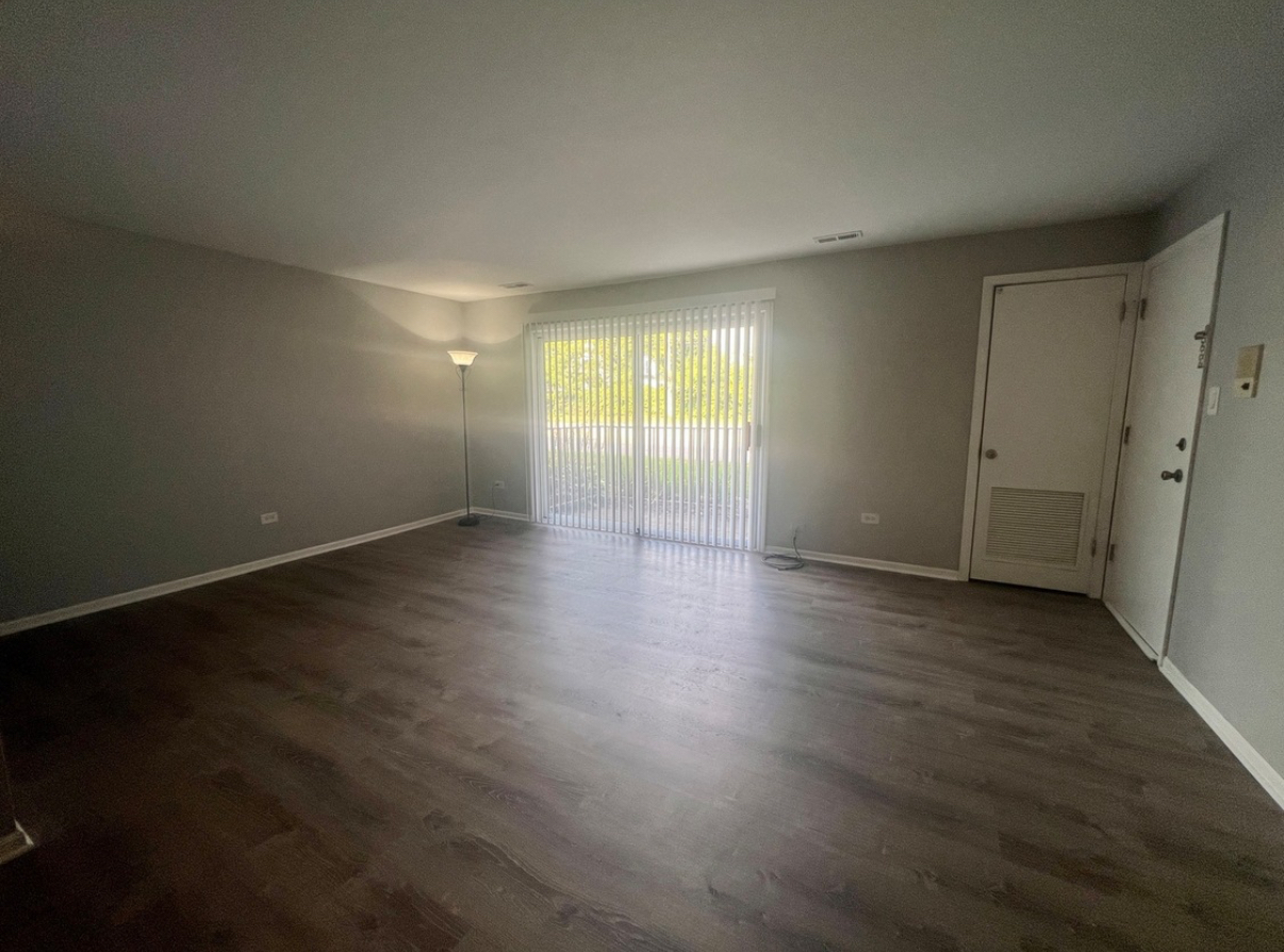 11760 S Ridgeland Avenue #2D, Worth, IL 60482