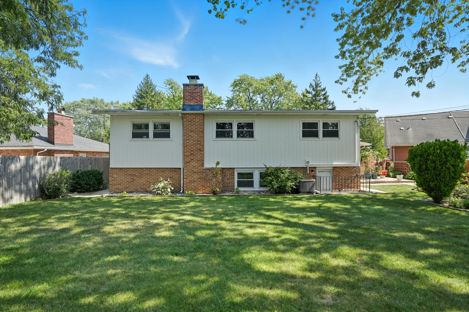 16410 University Avenue, South Holland, IL 60473
