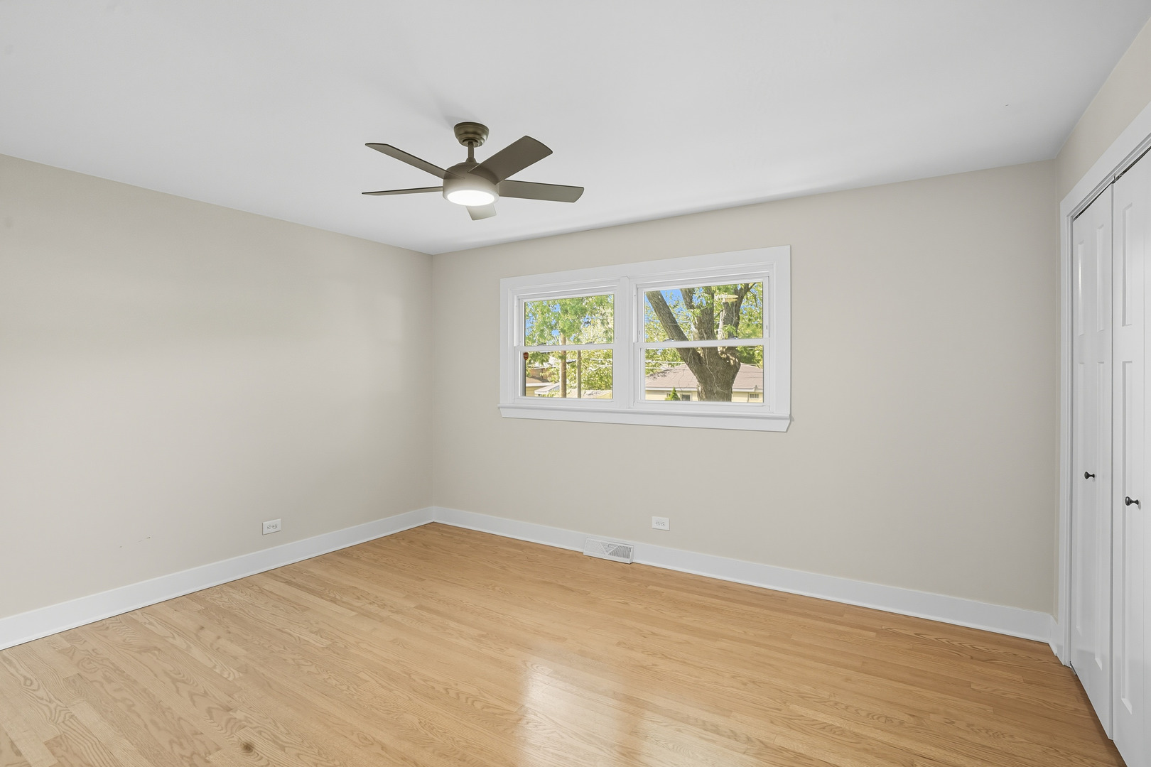 16410 University Avenue, South Holland, IL 60473