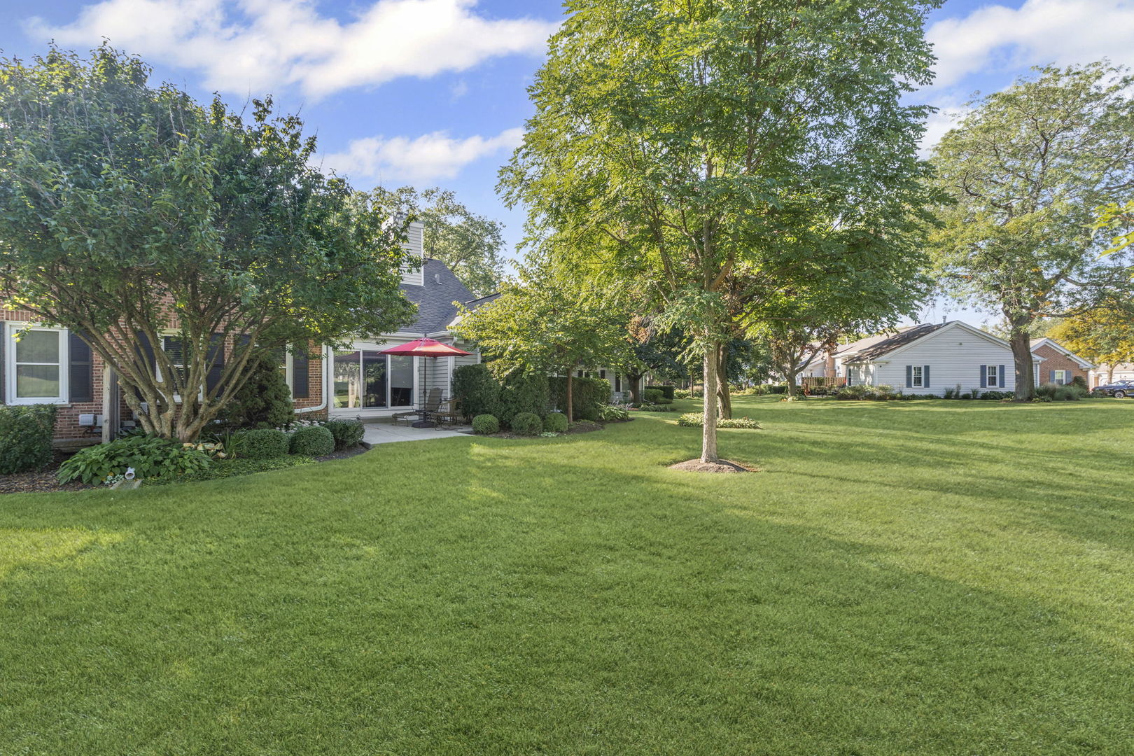 688 Glasgow Lane, Prospect Heights, IL 60070