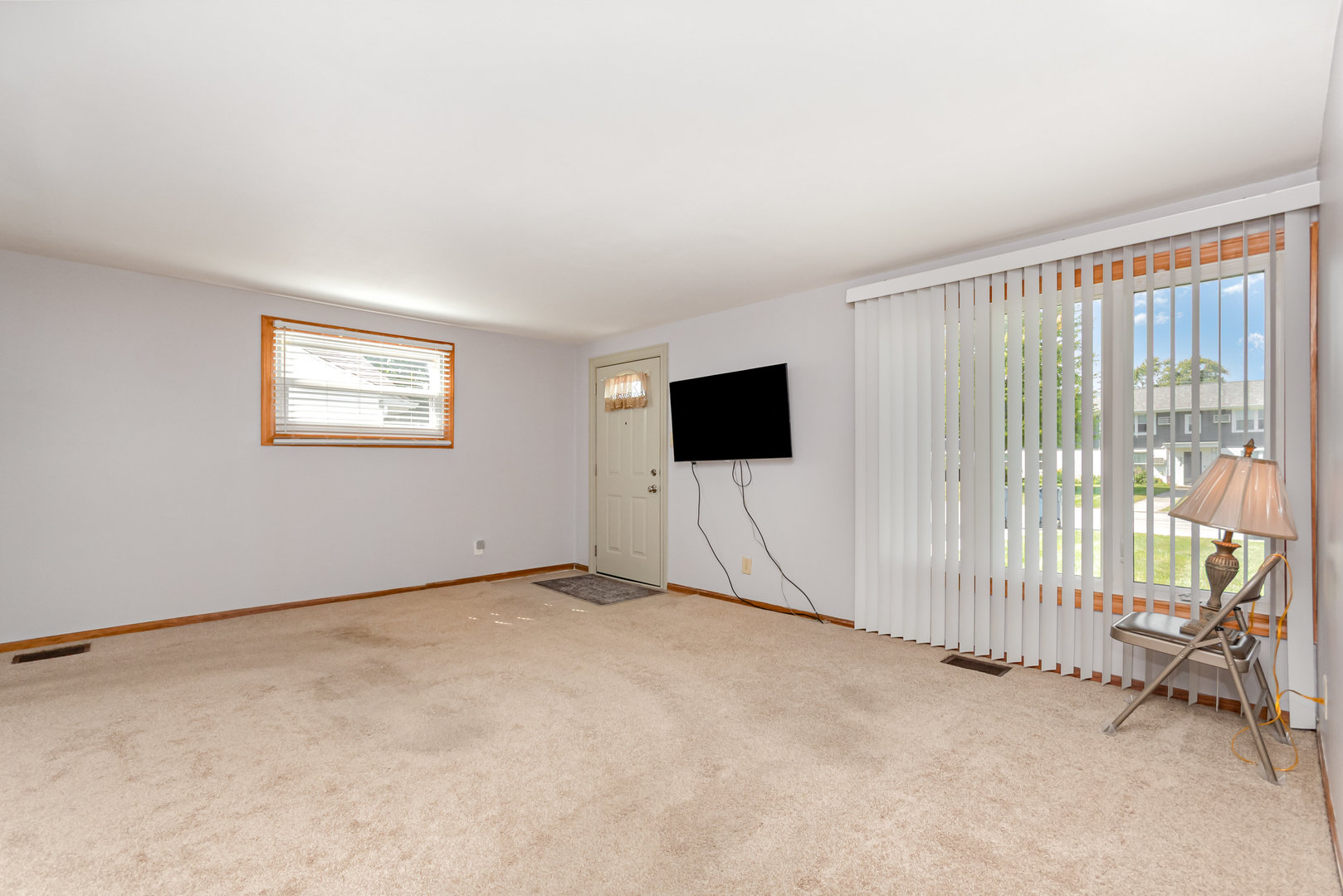 8743 S Kenton Avenue, Hometown, IL 60456