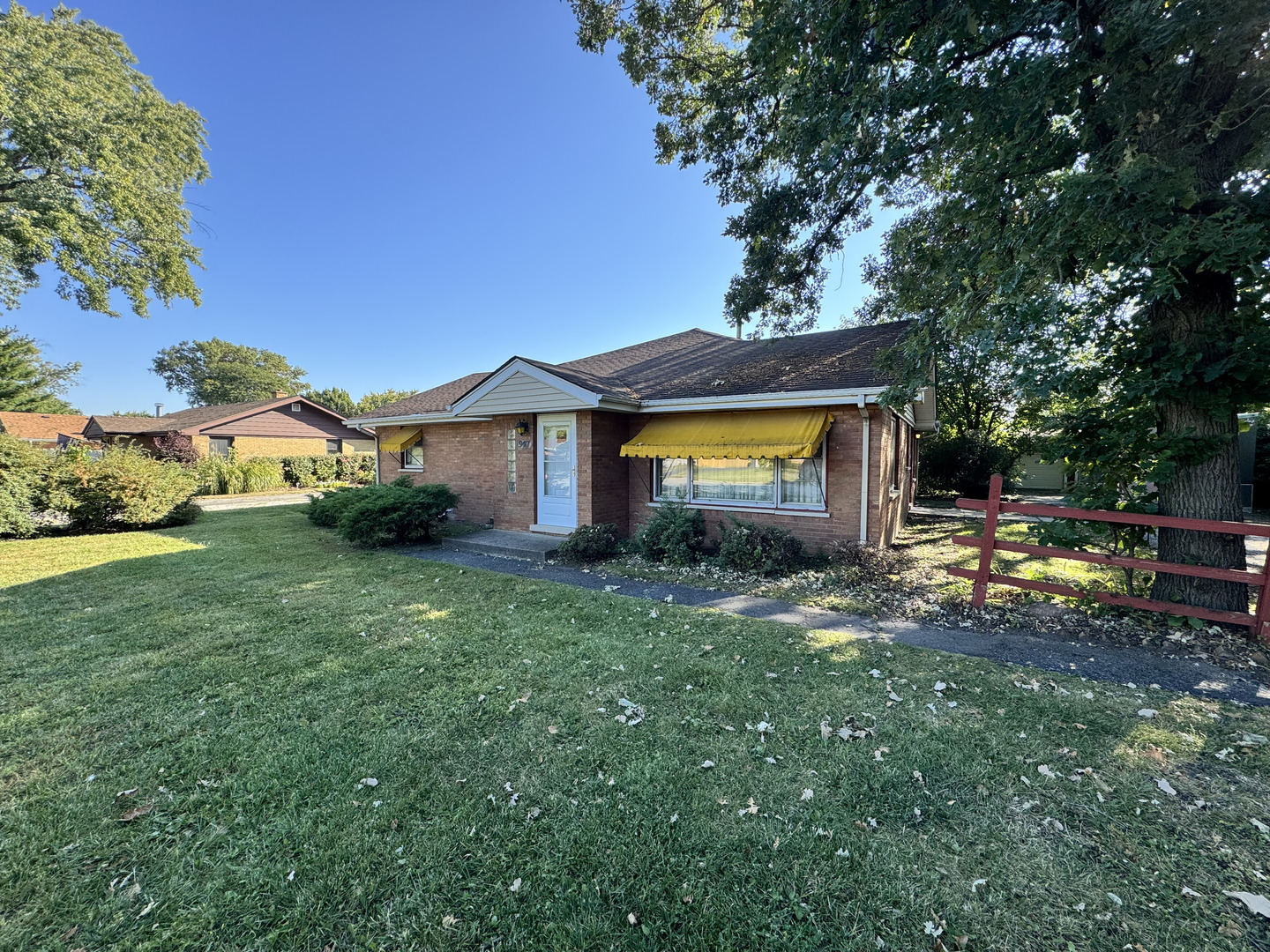 9417 S 77th Avenue, Hickory Hills, IL 60457